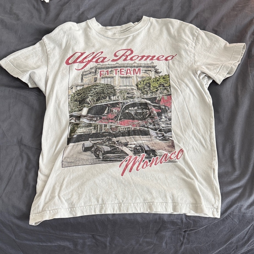 Abercrombie & Fitch White Graphic Tee